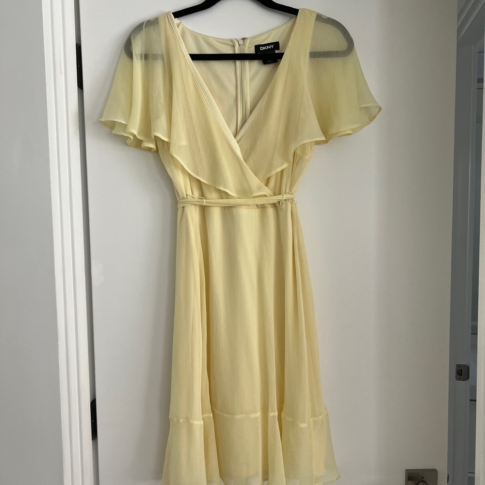 DKNY Light Pastel Yellow Belted Dress Size 8 NWT